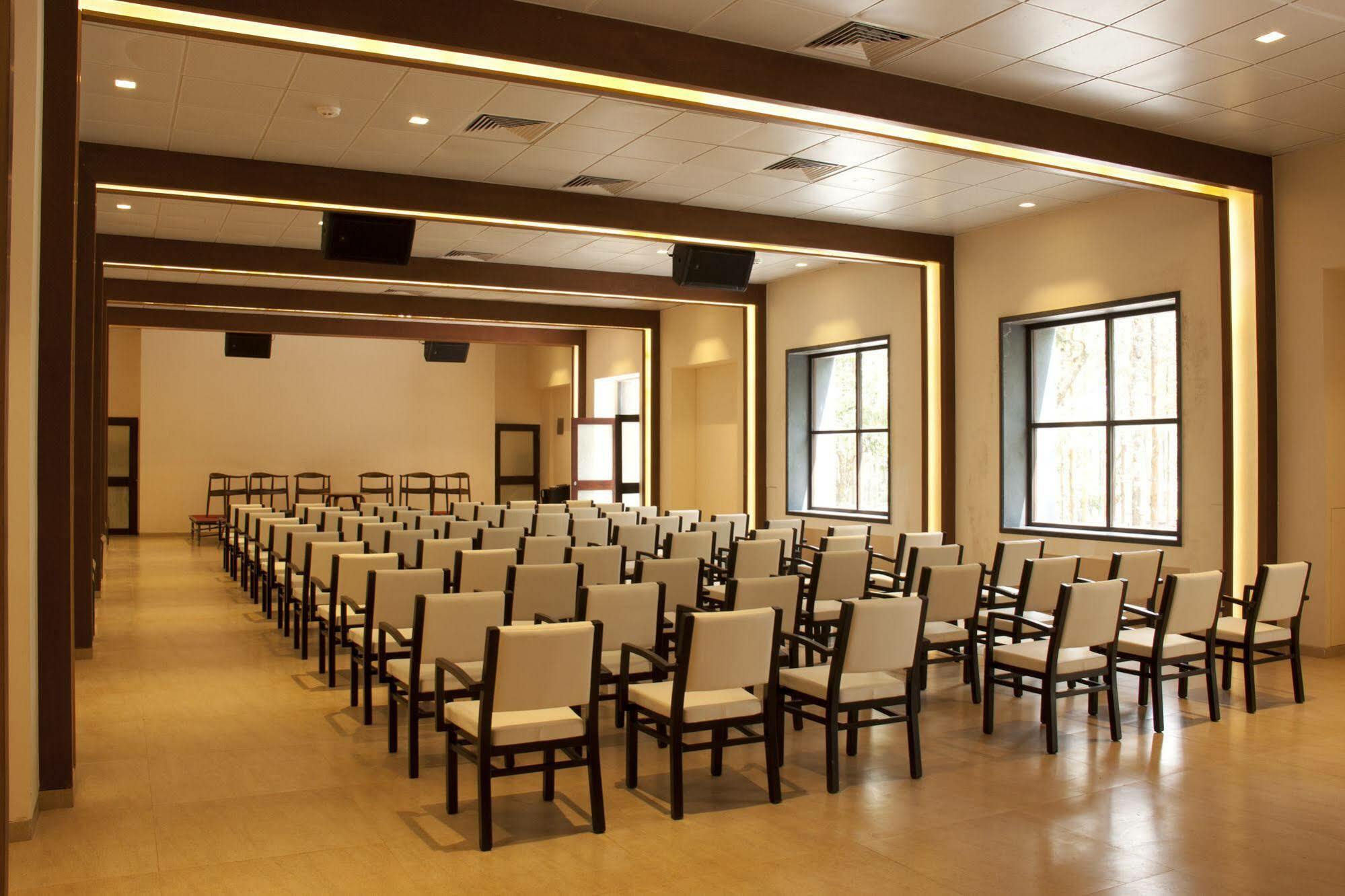 The Ibnii - Eco Luxury Resort Madikeri Luaran gambar