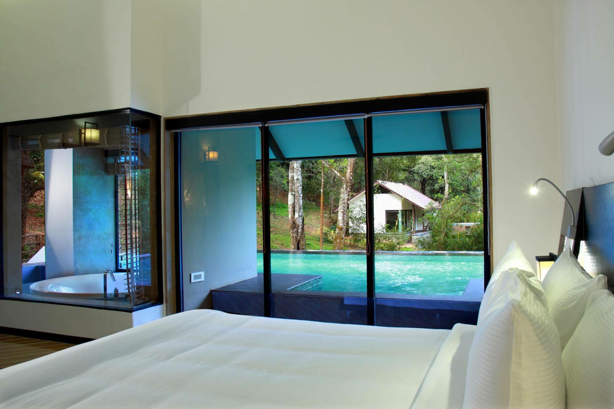 The Ibnii - Eco Luxury Resort Madikeri Luaran gambar
